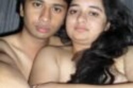 স্কুলের মালিক তার স্কুলের টীচারকে চোদার বাংলা চটি