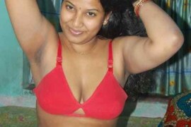 Big Boobs Boudi – বড় বড় স্তন টিপে টিপে দুধ বাটিতে রাখলেন