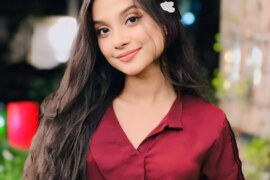 মা ও বোনের খেলা – ১