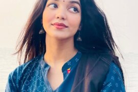 দারোয়ান রতনকে আমার কুমারীত সুযোগ দিলাম।