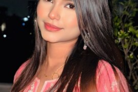 বউয়ের ইশারায় নিজের মেয়েকে বিছানায় ফেলে করলাম।