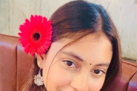 লকডাউনে নিজের মেয়েকে বিছানায় আনলাম।