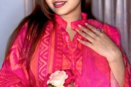 স্বামীর অবহেলায় অন্য পুরুষের বিছানায় আমি।