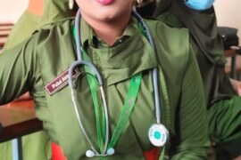 আমার নার্স বউ আর কাজের লোক।