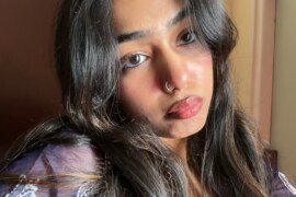 দুই বোনকে বাবা তার বিশাল দন দেখালো।