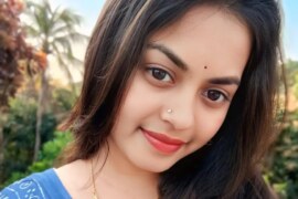 বন্ধুর বড় কলা আমার বউয়ের ভিতর প্রবেশ করলো।