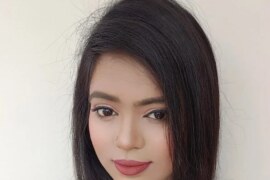 মা বাবা ও আমি রাতের বেলায় এক সাথে।