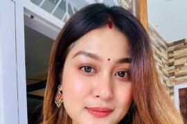 মায়ের পরকীয়া ছেলে দরে ফেললো।