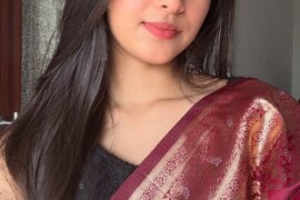 স্বামী তার স্ত্রীকে বন্ধুর সাথে ভাগ করে নিলো।