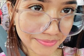 হুজুর অন্ধকারে আমাকে একা পেয়ে খুশি হলো।