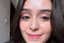 ছেলের দোনের গাদন খেলো সুন্দরী মা।