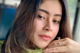 ছোট বোনকে ভাই ও তার বন্ধুরা মিলে করলো।