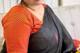 জয়িতার আর তার রূপসী মেয়েকে।