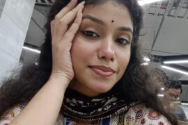 জেঠুর মেয়েকে আমার রুমে আনলাম আদর করার জন্য।