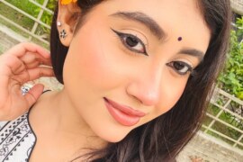 পুতুল ভাবির সাথে আড়াই মাস একি রুমে থেকেছি।