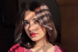 বিয়ে বাড়িতে বউঝির পিছন দিয়ে দোন দিলাম।