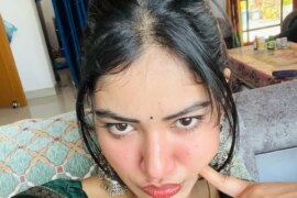 মালতীর প্রথম সুখের ছোঁয়া পেলো।