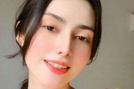 যুবতী মেয়েকে ভাড়া করে সারারাত আনন্দ করলাম।