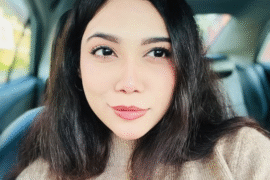 হিজাবী সুন্দরী তাসনিম জেরিন।