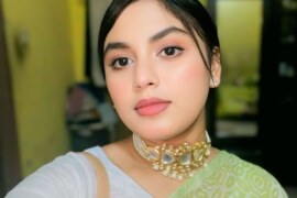 আপন দিদিকে পটিয়ে ইচ্ছেমত আদর করলাম।