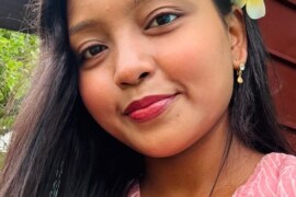 আপার হাতে আমার নুনু।