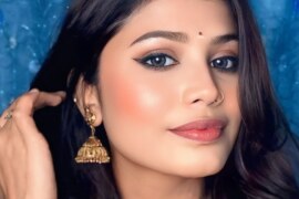 খালি বাসায় রঙিন মজা।