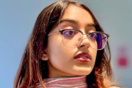 দুর্গা পূজোতে মা মেয়েকে এক সাথে করলাম।