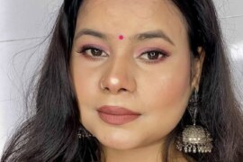 বাবা আমার গুদের পর্দা ফাটিয়েছে।