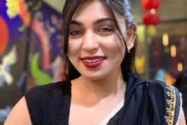 আমার কামুক স্ত্রী বাবার সাথে।