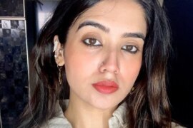 ক্ষমতার জোরের সামনে অসহায় শবনম ফারিয়া