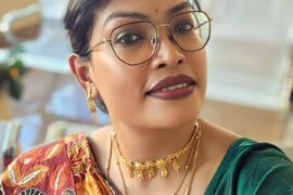 ঘুমের ঘোরে আপুর ভোদায় ঠাপ।