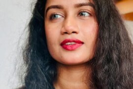 চাচীকে রেল লাইন ধরে গুদ মারা।