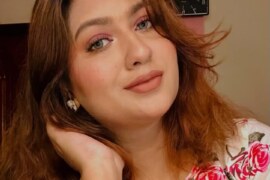 ছেলেকে শারীরিক মোহের আবৃত করল মা।