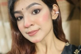 ছোট মামীর গুদ ফাটানো।