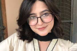 তুলতুলে নরম ভোদার ছিদ্রটা খুব ছোট।