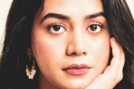 মা ও বোনকে ঠাপিয়ে বউ বানানো।