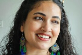 লাল গুদি কলকাতার মেয়ে।