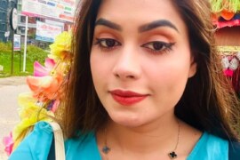 শৈলীর খানকিপনায় মোহগ্রস্ত।