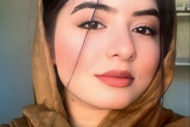 স্বামী পরিত্যাক্ত কাজের মেয়েকে উদ্দাম ঠাপ।