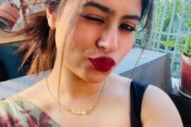 আপন বড় ভাইয়ের সাথে দুষ্টমি