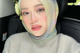 কচি মেয়ের সাথে নুনু নুনু খেলার