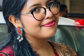 নীলা আন্টির লাল প্যান্টি