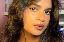 পবিত্র নিষ্পাপ এবং লাজুক মায়ের চোদন কাহিনী