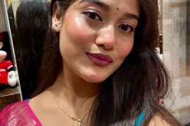 বন্ধুর দিদির এর সাথে প্রেমনীলা