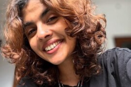 বাড়িওয়ালার তিনজন মেয়েই মাগী।