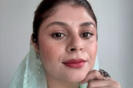 বোবা বড় বোন