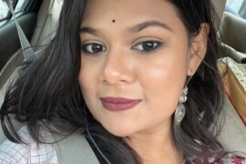 ভার্জিন মেয়েকে জোর করে