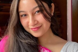 মামীর সাথে গভীর সম্পর্ক