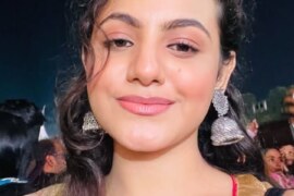 স্বামীর অবর্তমানে শশুরের কাছে গেলাম।