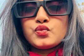 দাদা আমাকে ডগি স্টাইলে লাগা।